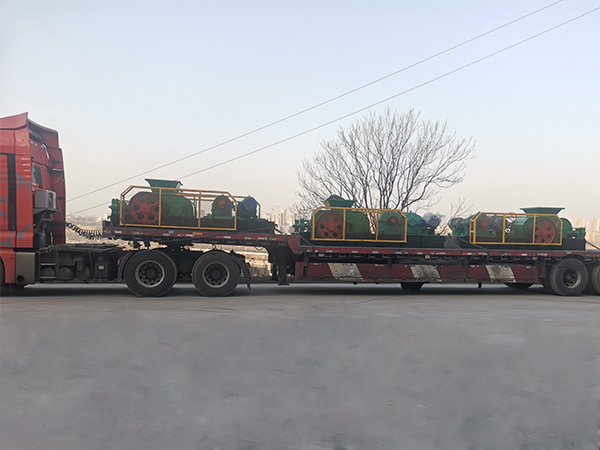 小型輥式煤炭破碎機