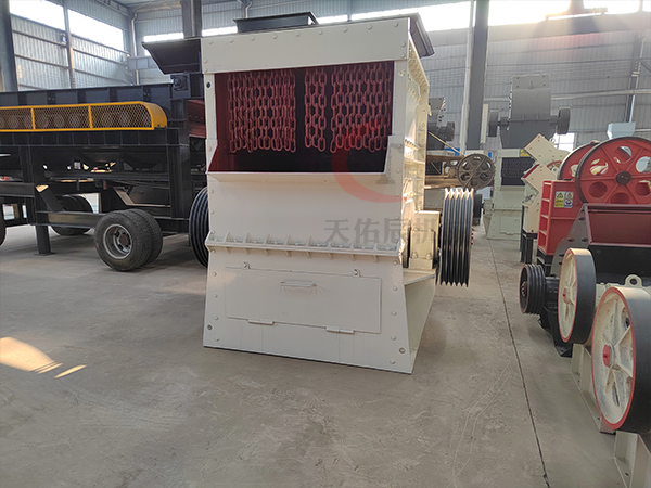 箱式石料破碎機(jī)