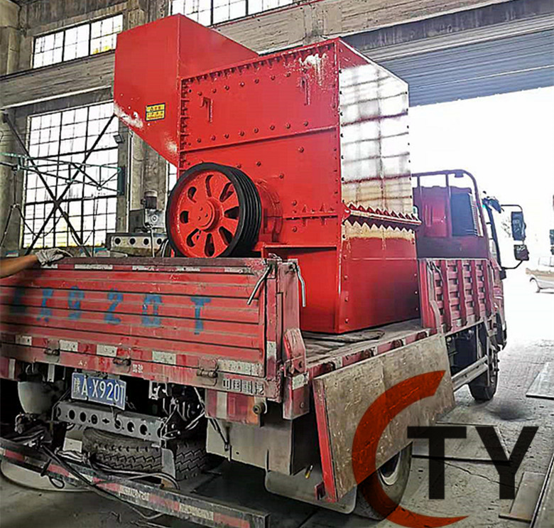 1212重型箱式破碎機